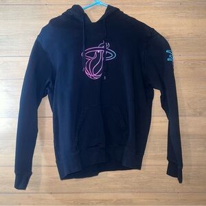 New Era Miami Heat Men’s Large Black Hoodie